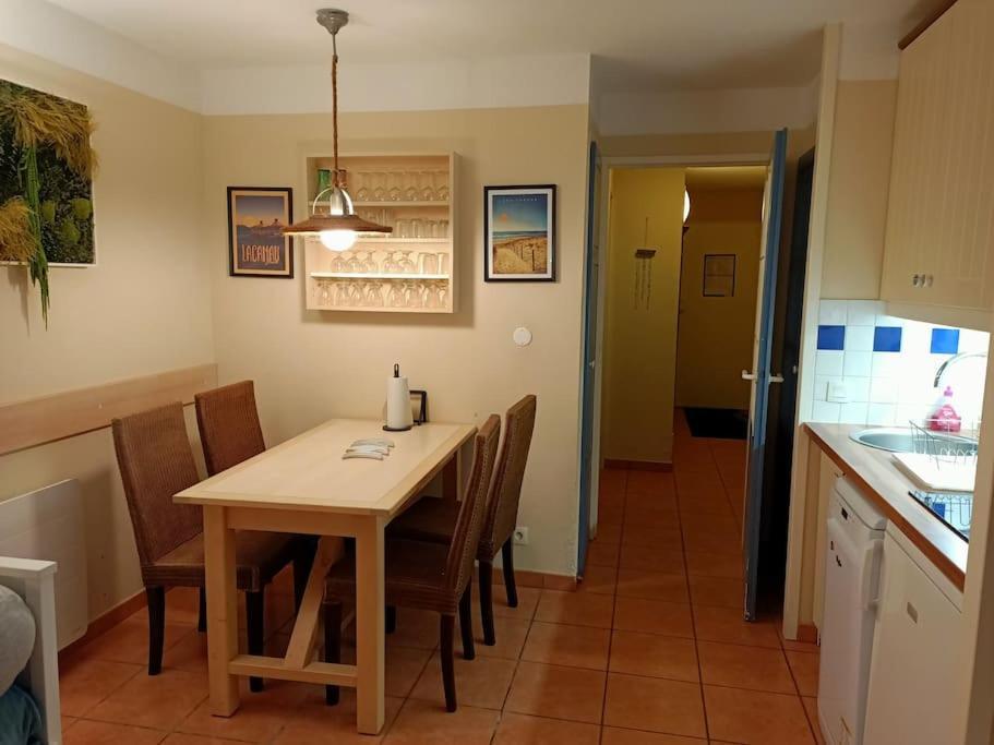 Appart' Dans Les Pins, Ocean, Lac, Piscine Apartment *